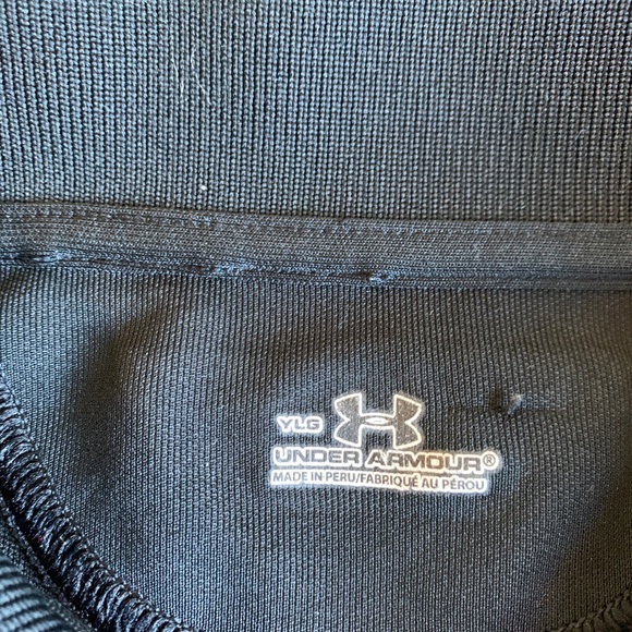 Under Armor button shirt - Picture 2 of 3